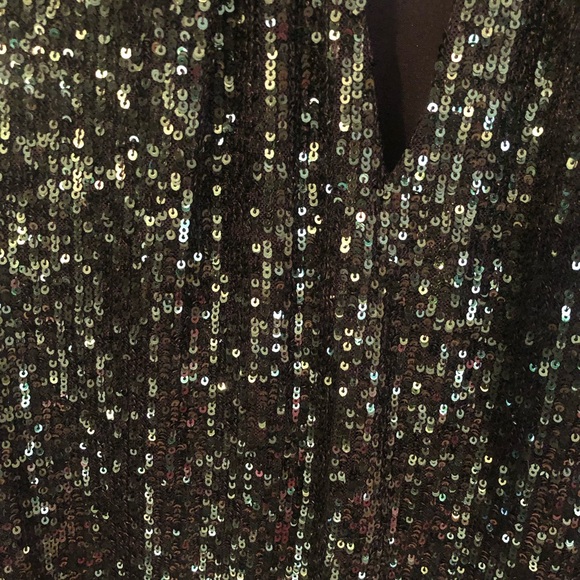 Cable & Gauge Long Sleeved Emerald Green Sequin Top, Size Medium NWT - Picture 2 of 8